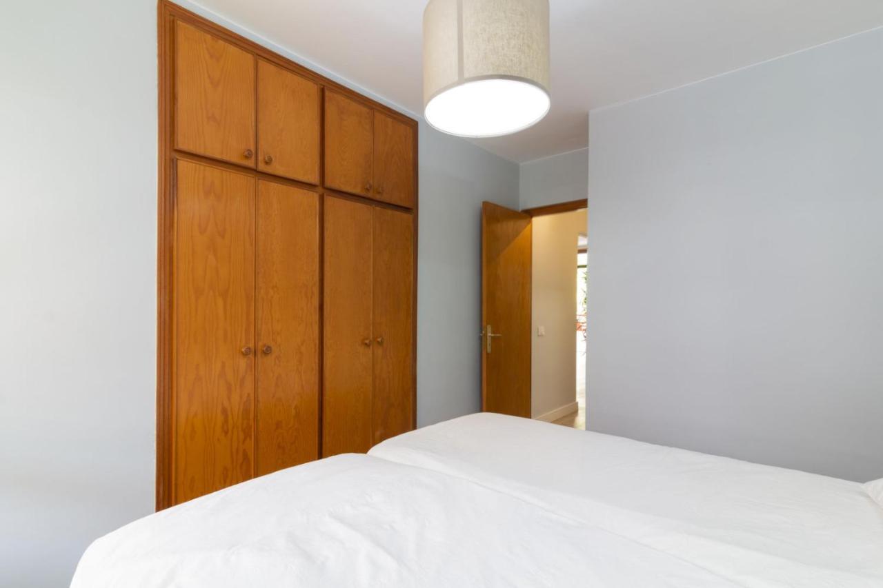 Homeforguest New Modern Apartment With Pool 아로나 외부 사진